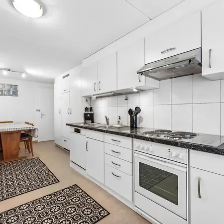 App. Seeblick Of Interlaken * ביטנברג