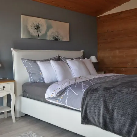 דירה App. Seeblick Of Interlaken ביטנברג