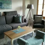 App. Seeblick Of Interlaken アパート ベアテンベルク